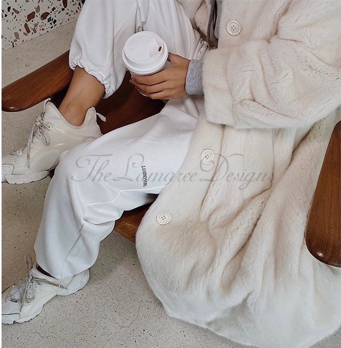 معطف فرو المنك الدنماركي