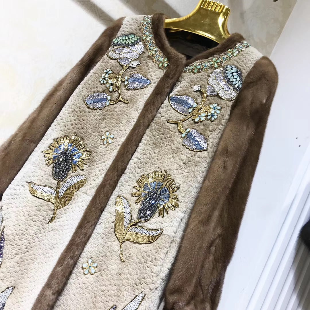 معطف فرو المنك الدنماركي
