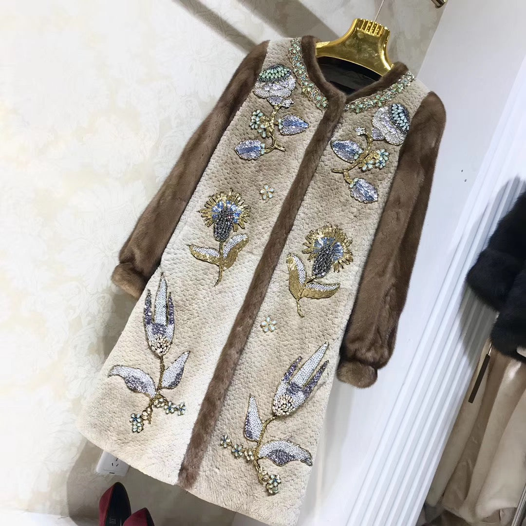 معطف فرو المنك الدنماركي