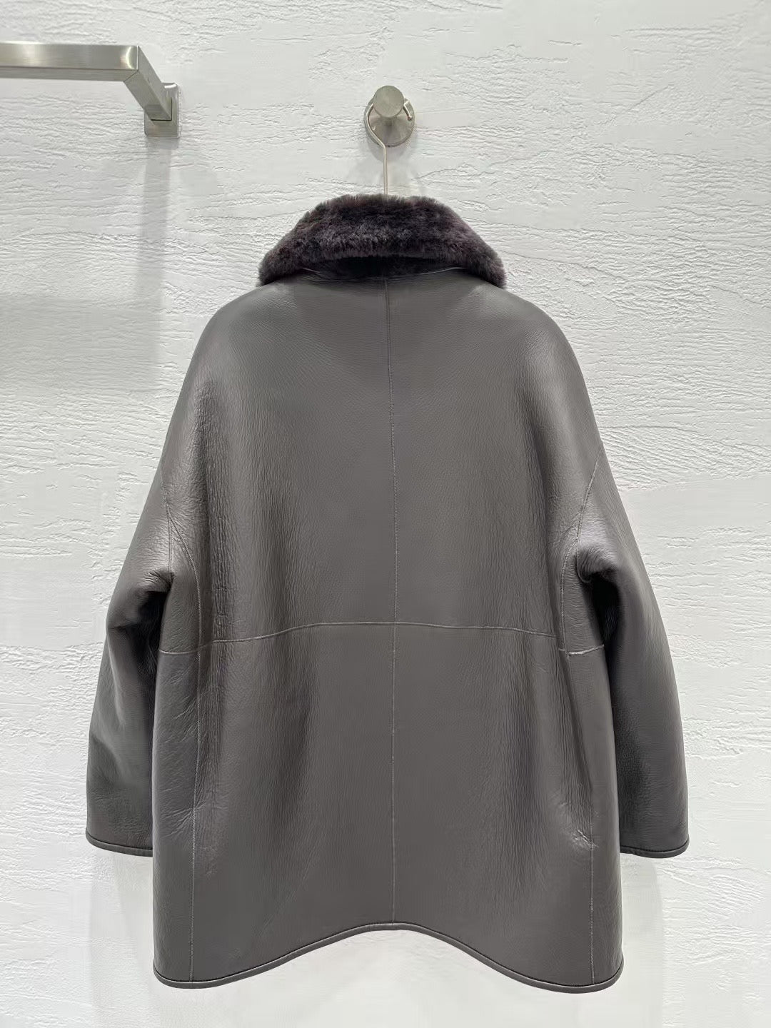 Sheepskin coat (reversible)