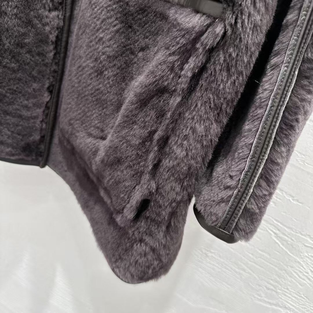 Sheepskin coat (reversible)