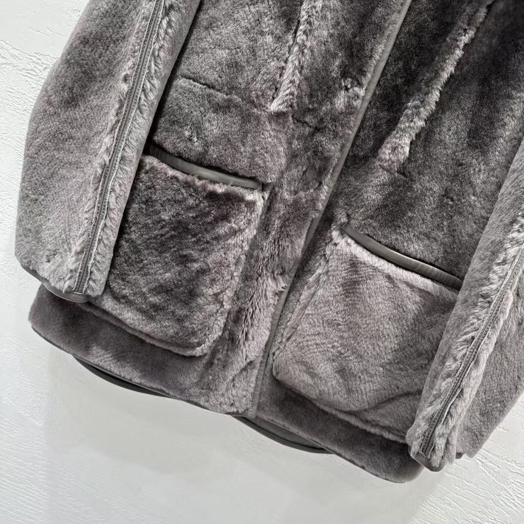 Sheepskin coat (reversible)