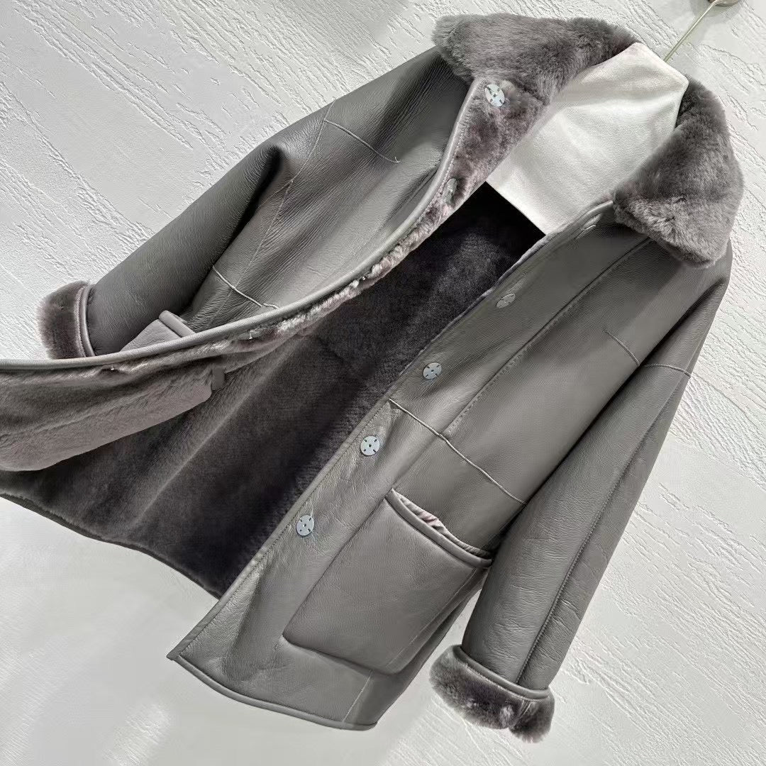 Sheepskin coat (reversible)