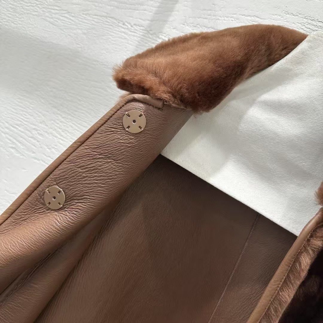 Sheepskin coat (reversible)