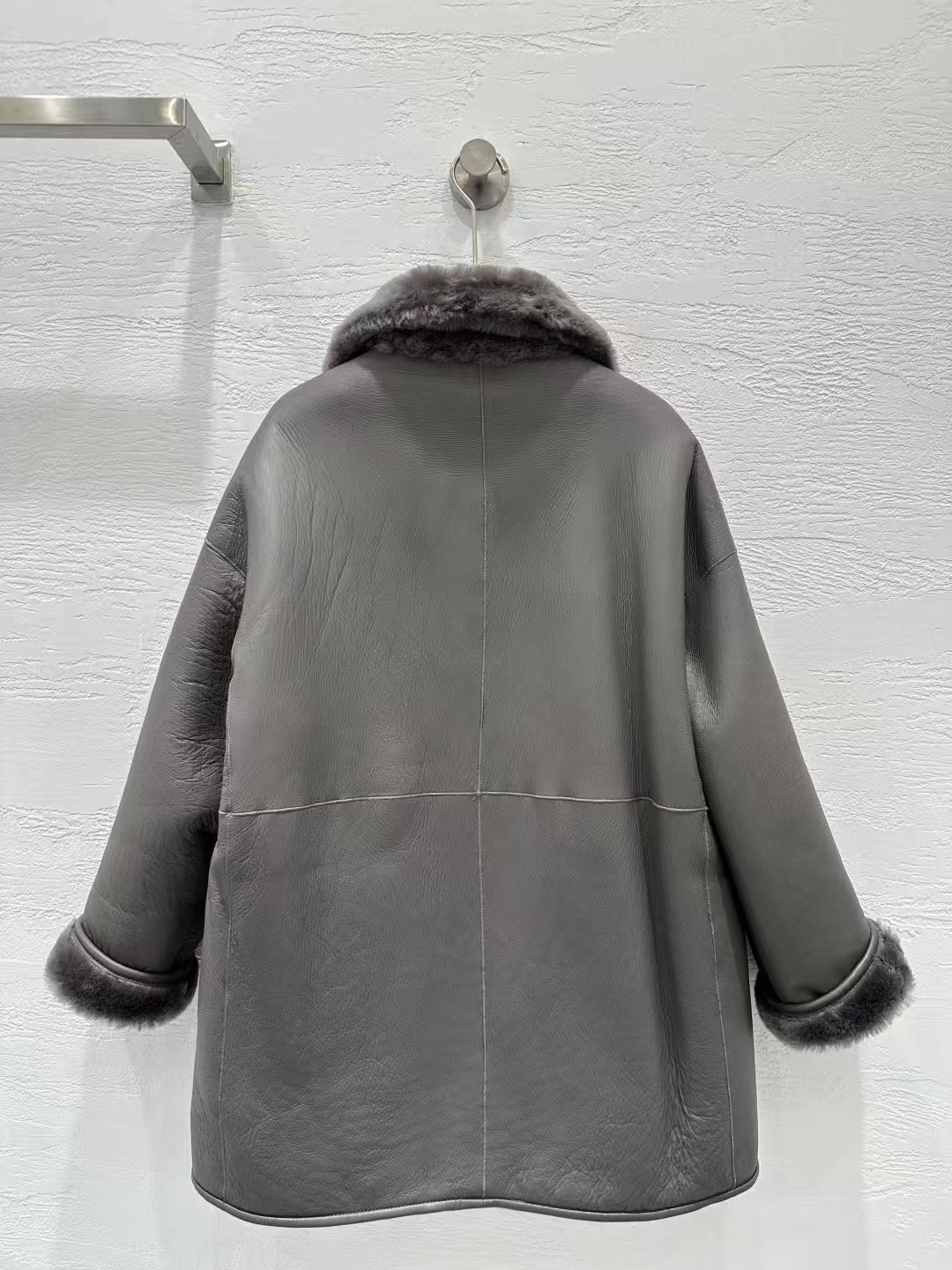 Sheepskin coat (reversible)