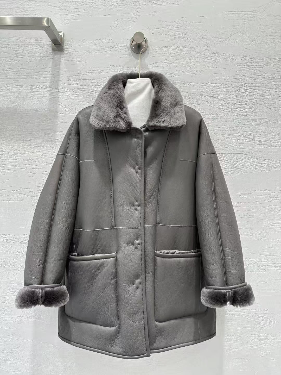 Sheepskin coat (reversible)