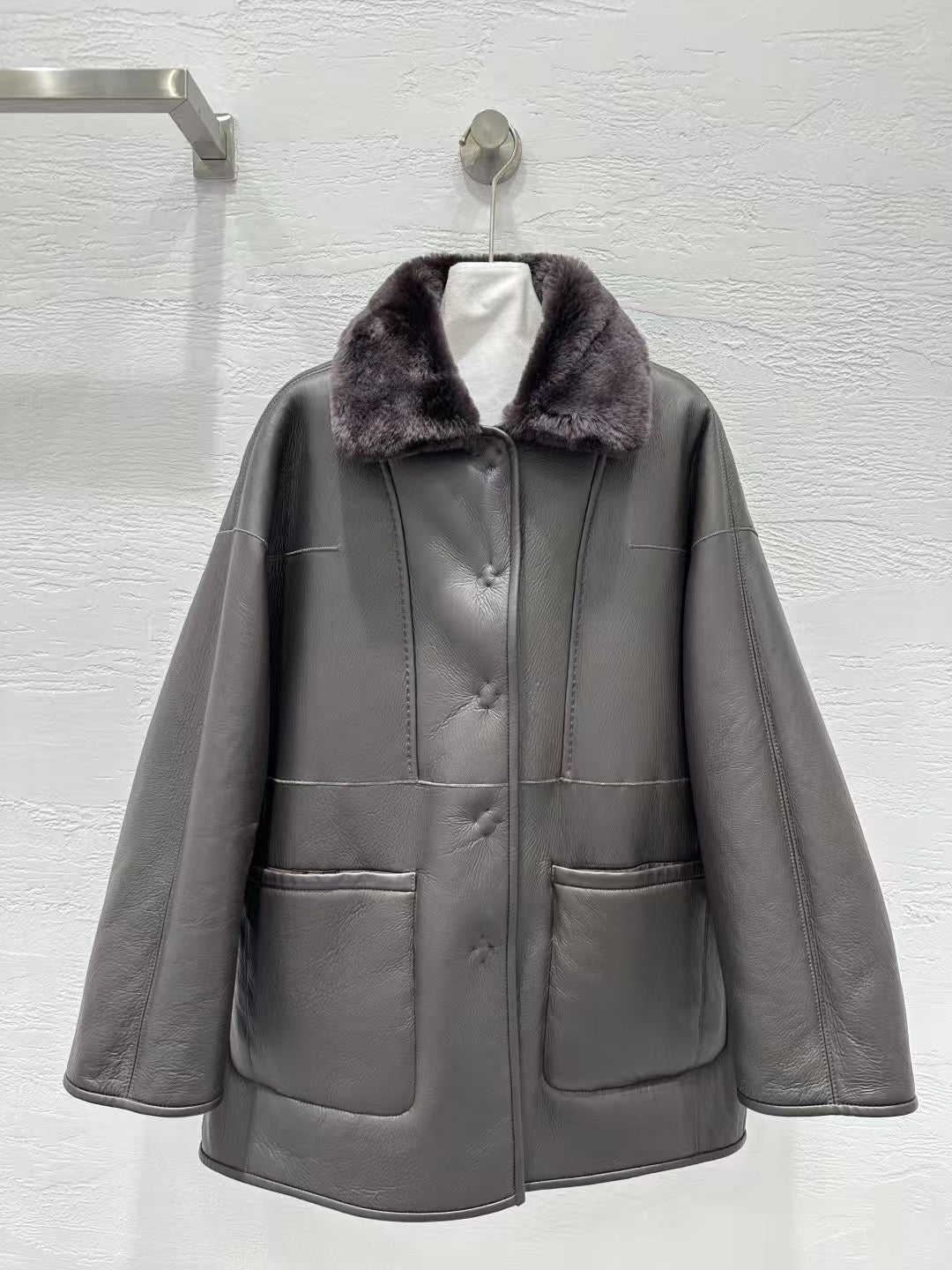 Sheepskin coat (reversible)