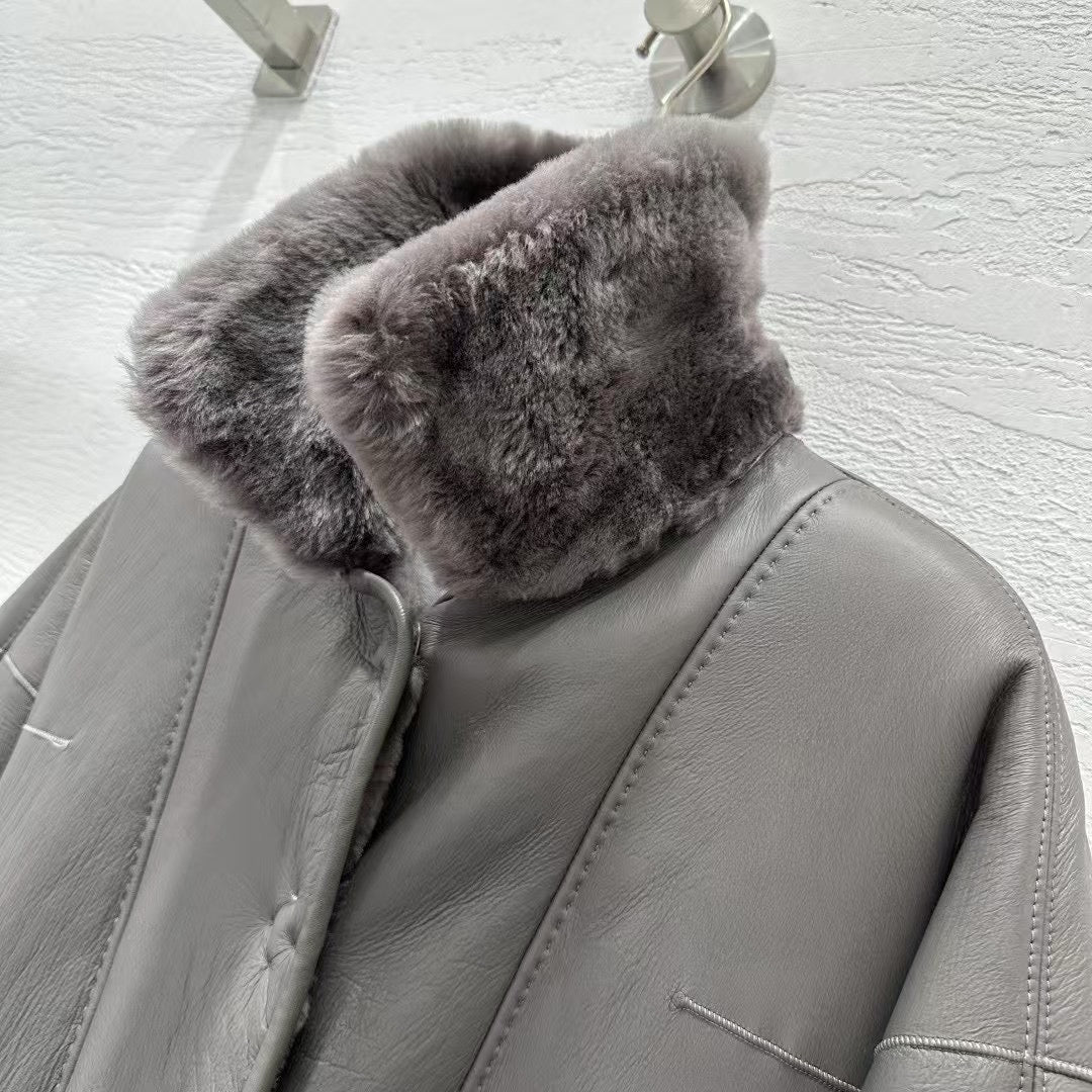 Sheepskin coat (reversible)