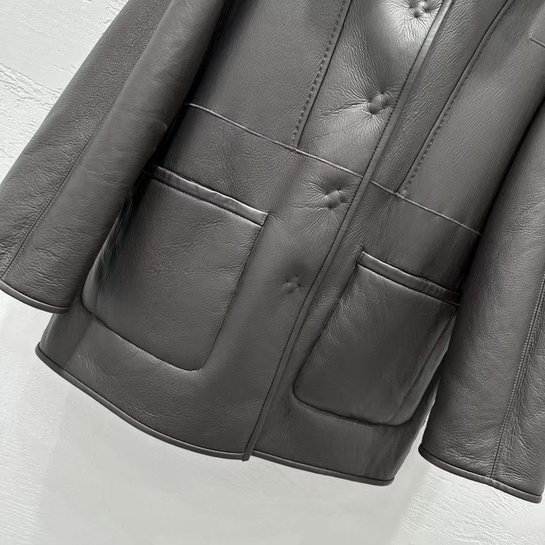 Sheepskin coat (reversible)