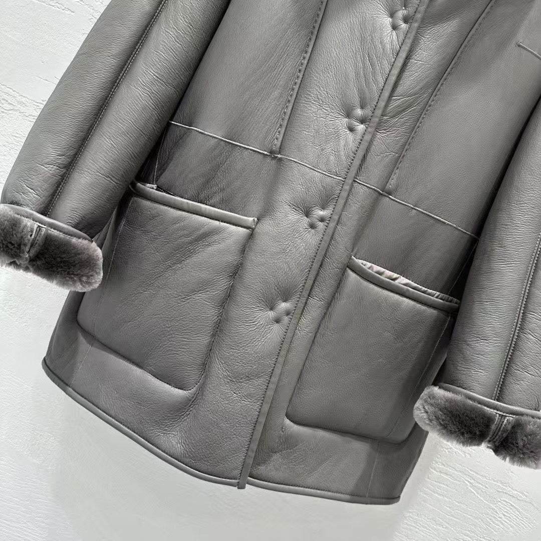 Sheepskin coat (reversible)